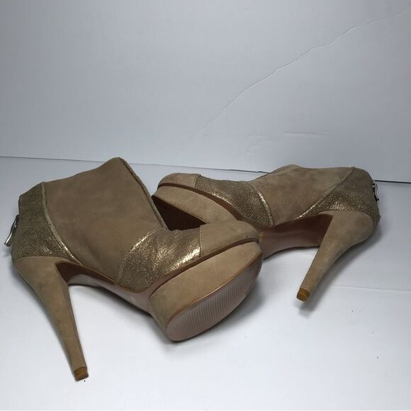 BCBGeneration Chaz Safari Ankle Booties size 6.5 - Picture 7 of 8